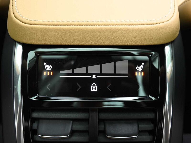Volvo  Ultra, B5 AWD 마일드 하이브리드, 가솔린, 브라이트