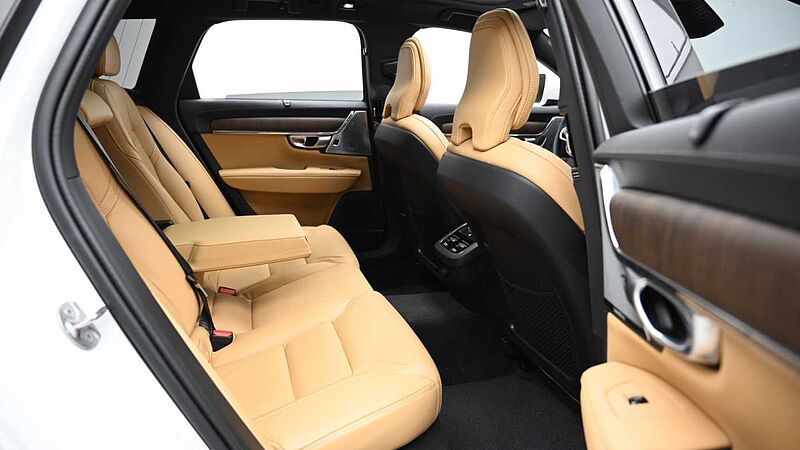 Volvo Ultimate, B5 AWD 마일드 하이브리드, 가솔린, 브라이트
