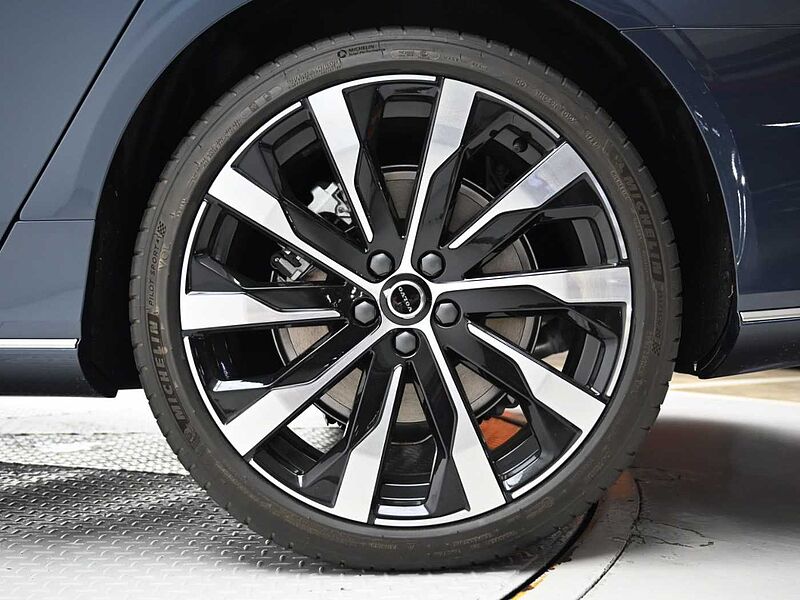 Volvo  Ultra, B5 마일드 하이브리드, 가솔린, 브라이트