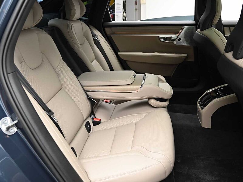 Volvo  Ultra, B5 마일드 하이브리드, 가솔린, 브라이트
