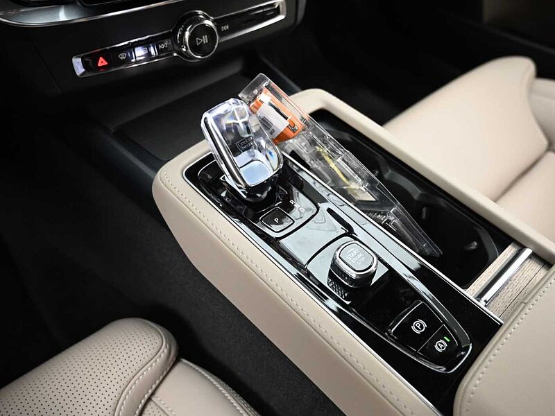 Volvo Ultra, B5 마일드 하이브리드, 가솔린, 다크