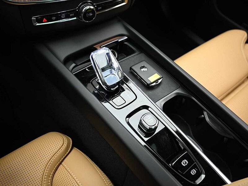 Volvo  Ultimate, B6 AWD 마일드 하이브리드, 가솔린, 브라이트