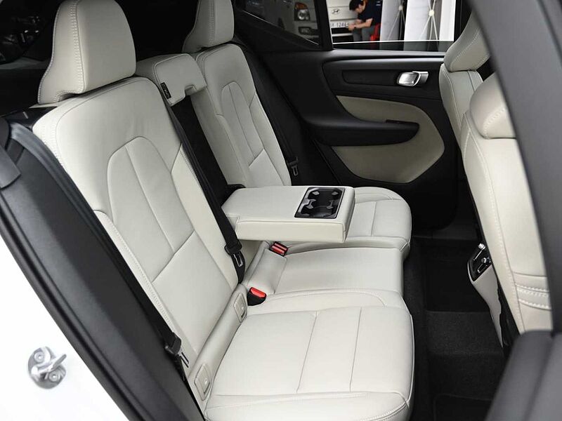 Volvo  Ultra, B4 AWD 마일드 하이브리드, 가솔린, 브라이트