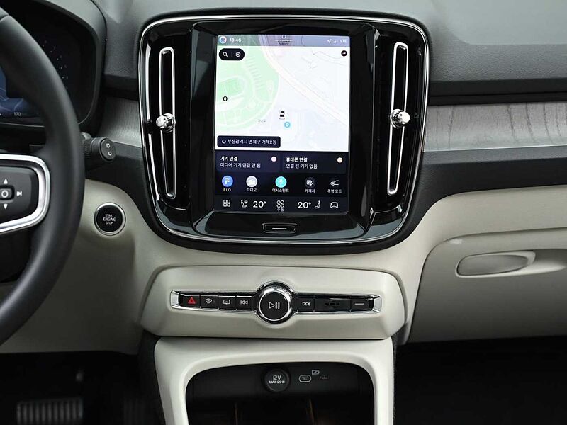 Volvo  Ultra, B4 AWD 마일드 하이브리드, 가솔린, 브라이트