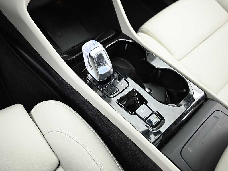 Volvo Ultra, B4 AWD 마일드 하이브리드, 가솔린, 브라이트