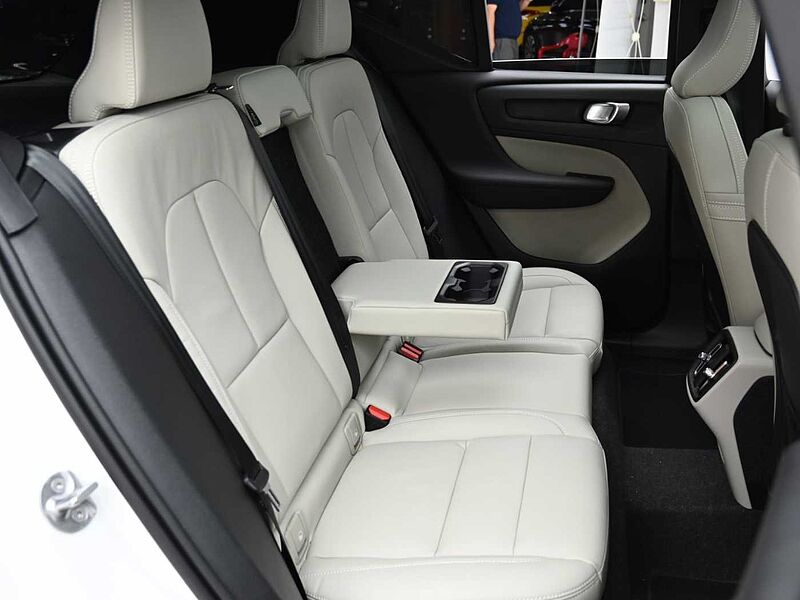 Volvo Ultra, B4 AWD 마일드 하이브리드, 가솔린, 브라이트
