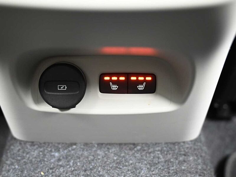 Volvo Ultra, B4 AWD 마일드 하이브리드, 가솔린, 브라이트