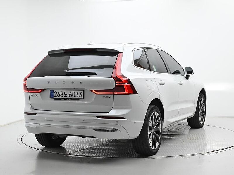Volvo  Ultra, T8 AWD 플러그-인 하이브리드, 전기/가솔린, 브라이트