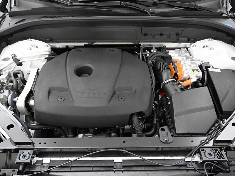 Volvo  Ultra, T8 AWD 플러그-인 하이브리드, 전기/가솔린, 브라이트