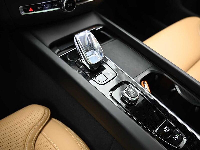 Volvo  Ultra, B5 AWD 마일드 하이브리드, 가솔린, 브라이트