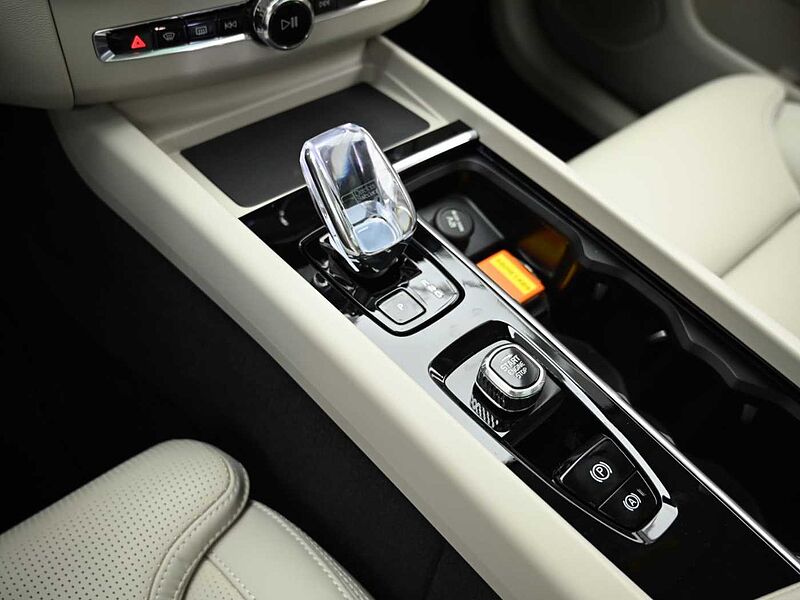 Volvo  Ultra, B5 AWD 마일드 하이브리드, 가솔린, 브라이트