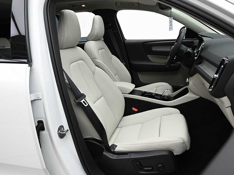 Volvo  Ultra, B4 AWD 마일드 하이브리드, 가솔린, 다크