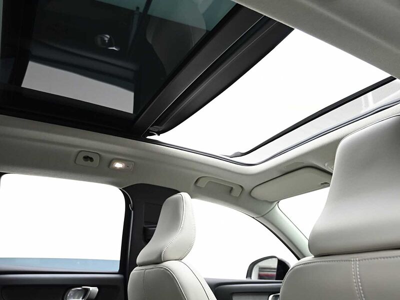 Volvo  Ultra, B4 AWD 마일드 하이브리드, 가솔린, 다크