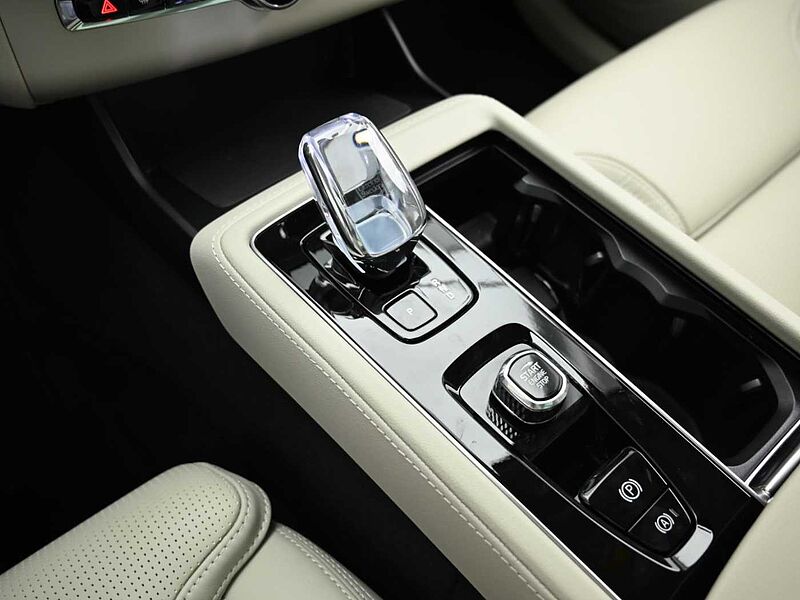 Volvo  Ultra, B6 AWD 마일드 하이브리드, 가솔린, 브라이트, 7 좌석