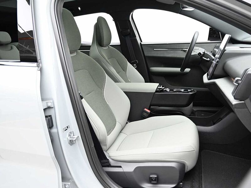 Volvo  Ultra, P8 AWD 순수 전기