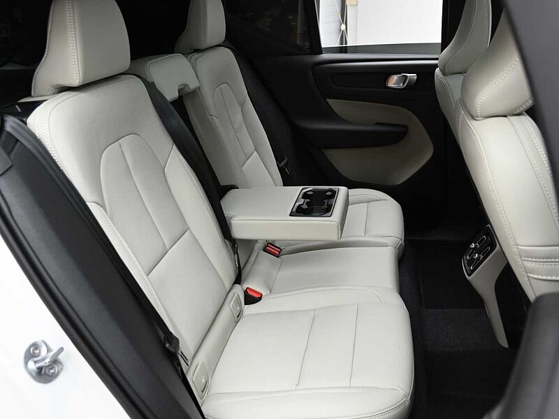 Volvo  Ultra, B4 AWD 마일드 하이브리드, 가솔린, 브라이트